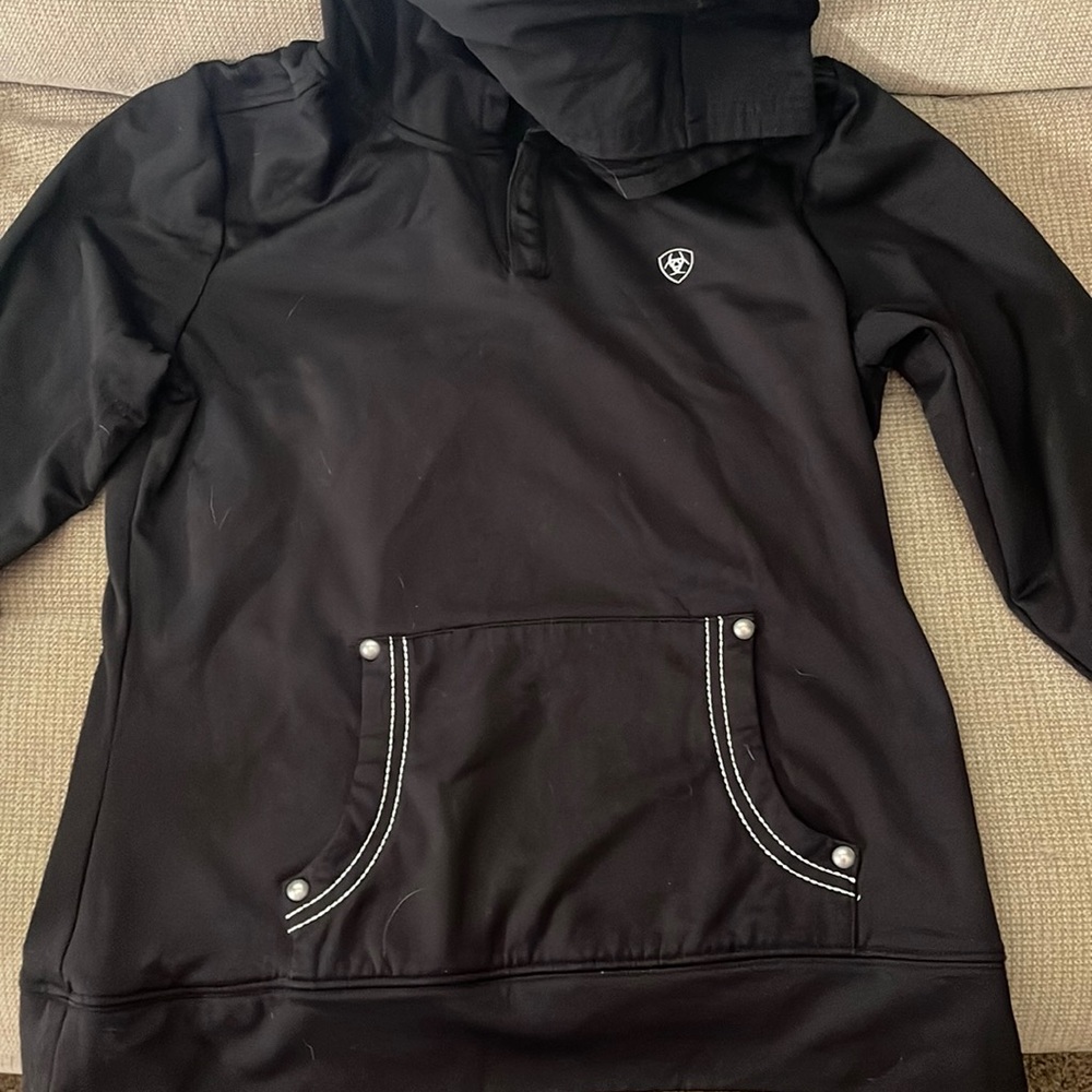 Ariat pull over